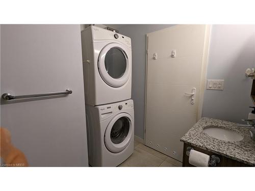 411-280 Lester Street, Waterloo, ON - Indoor Photo Showing Laundry Room