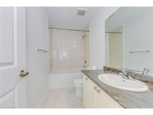167 Thompson Road, Caledonia, ON - Indoor Photo Showing Bathroom