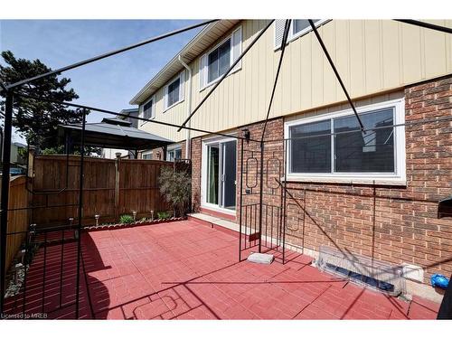56-5005 Pinedale Avenue, Burlington, ON - Outdoor With Exterior