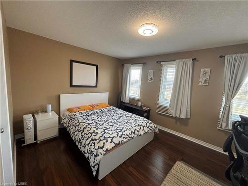 535 Windflower Crescent, Kitchener, ON - Indoor Photo Showing Bedroom