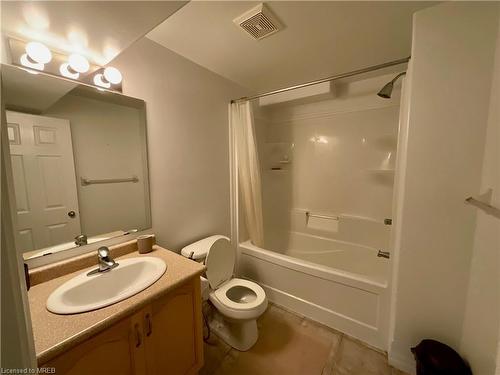 535 Windflower Crescent, Kitchener, ON - Indoor Photo Showing Bathroom
