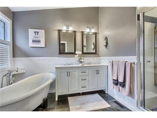 182 Taylor Drive, Barrie, ON - Indoor Photo Showing Bathroom