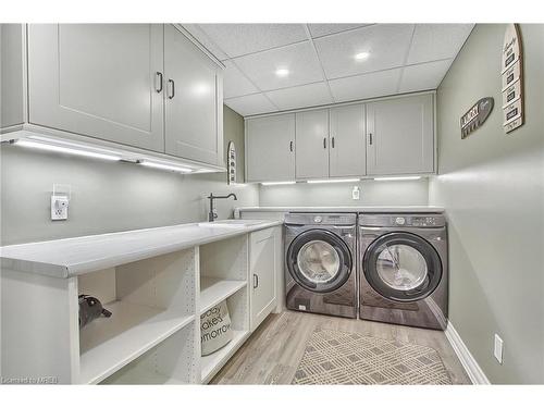 182 Taylor Drive, Barrie, ON - Indoor Photo Showing Laundry Room