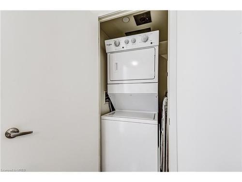 Ll08-816 Lansdowne Avenue, Toronto, ON - Indoor Photo Showing Laundry Room
