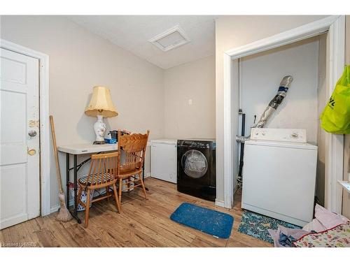 26 Park Avenue, Brantford, ON - Indoor Photo Showing Laundry Room