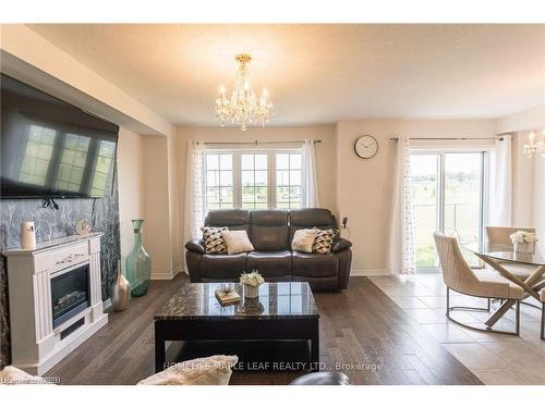 3 Cooke Avenue, Brantford, ON - Indoor Photo Showing Living Room With Fireplace