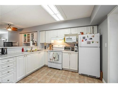 107-4003 Kilmer Drive, Burlington, ON - Indoor Photo Showing Kitchen