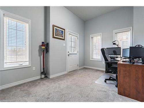 73-88 Decorso Drive, Guelph, ON - Indoor Photo Showing Office