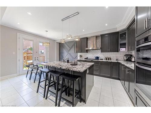 8 Macbean Crescent Street, Waterdown, ON - Indoor Photo Showing Kitchen With Upgraded Kitchen