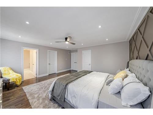 8 Macbean Crescent Street, Waterdown, ON - Indoor Photo Showing Bedroom
