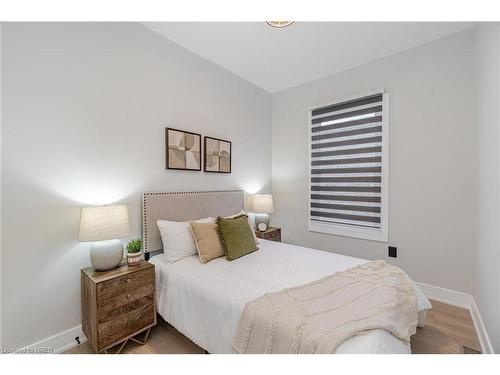 331 Rawdon Street, Brantford, ON - Indoor Photo Showing Bedroom