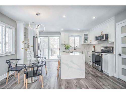 15 Third Avenue, Orangeville, ON - Indoor Photo Showing Kitchen With Stainless Steel Kitchen With Upgraded Kitchen