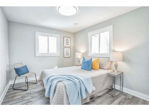 15 Third Avenue, Orangeville, ON - Indoor Photo Showing Bedroom