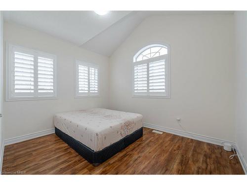80 Morningside Drive, Halton Hills, ON - Indoor Photo Showing Bedroom