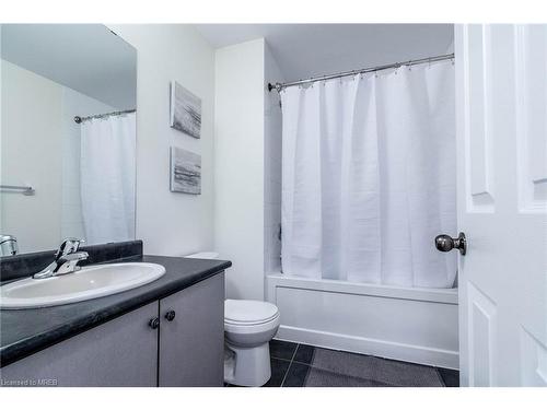 8741 Dogwood Crescent Crescent, Niagara Falls, ON - Indoor Photo Showing Bathroom
