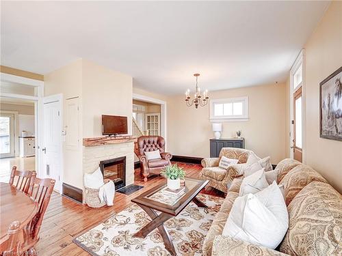 200 Gordon St, Shelburne, ON - Indoor Photo Showing Living Room With Fireplace