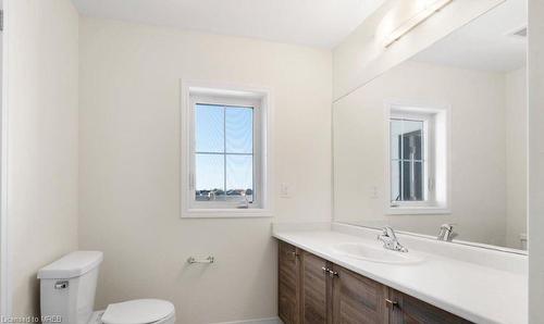 233 Gillespie Drive, Brantford, ON - Indoor Photo Showing Bathroom