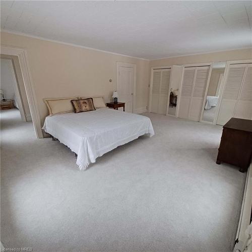 3550 Victoria Avenue, Lincoln, ON - Indoor Photo Showing Bedroom