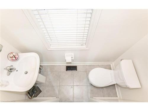 639 Mockridge Terrace, Milton, ON - Indoor Photo Showing Bathroom