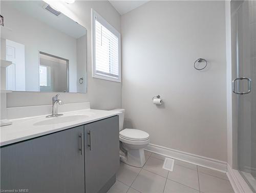 232 Niagara Trail, Georgetown, ON - Indoor Photo Showing Bathroom