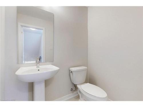 107-10 Birmingham Drive, Cambridge, ON - Indoor Photo Showing Bathroom