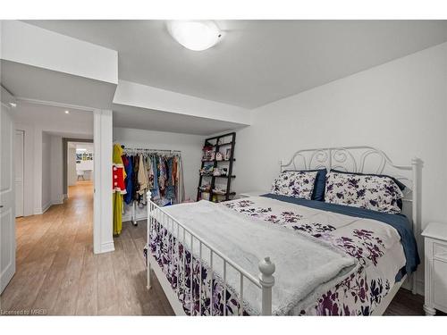 61 Sandy Coast Crescent, Wasaga Beach, ON - Indoor Photo Showing Bedroom