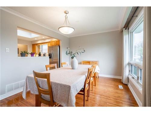 356 Delrex Boulevard, Halton, ON - Indoor Photo Showing Dining Room