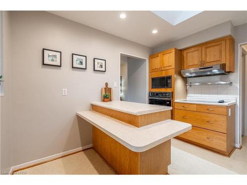 356 Delrex Boulevard, Halton, ON - Indoor Photo Showing Kitchen