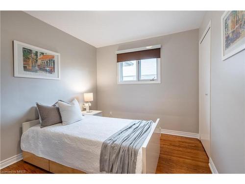 356 Delrex Boulevard, Halton, ON - Indoor Photo Showing Bedroom