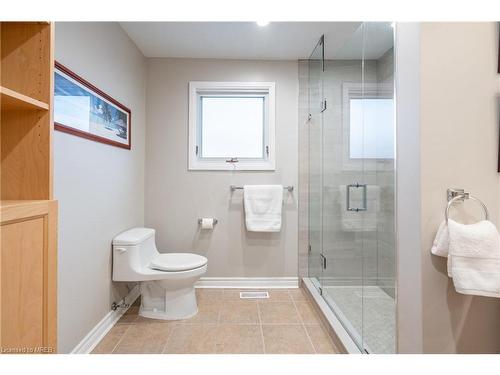 356 Delrex Boulevard, Halton, ON - Indoor Photo Showing Bathroom