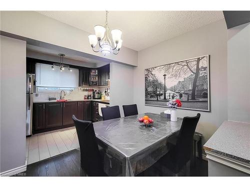 26-62 Riverdale Drive, Hamilton, ON - Indoor Photo Showing Dining Room