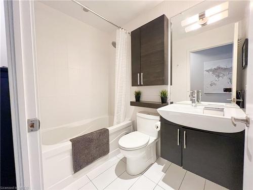 2903-25 Capreol Court, Toronto, ON - Indoor Photo Showing Bathroom