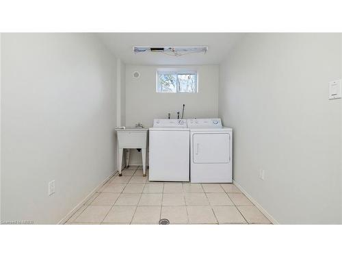 2287 Glenwood School Drive, Burlington, ON - Indoor Photo Showing Laundry Room