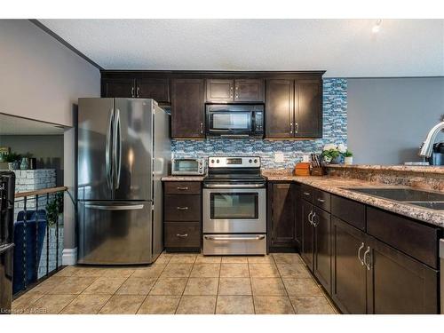 8 Wells Crescent, Barrie, ON - Indoor Photo Showing Kitchen With Stainless Steel Kitchen