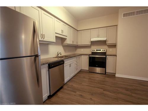 112 Seabrook Dr, Kitchener, ON - Indoor Photo Showing Kitchen With Stainless Steel Kitchen