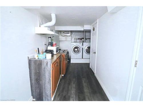 4664 Homewood Avenue, Niagara Falls, ON - Indoor Photo Showing Laundry Room
