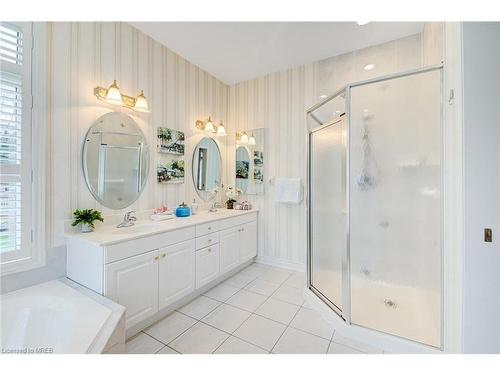 26-2175 Stavebank Road, Mississauga, ON - Indoor Photo Showing Bathroom