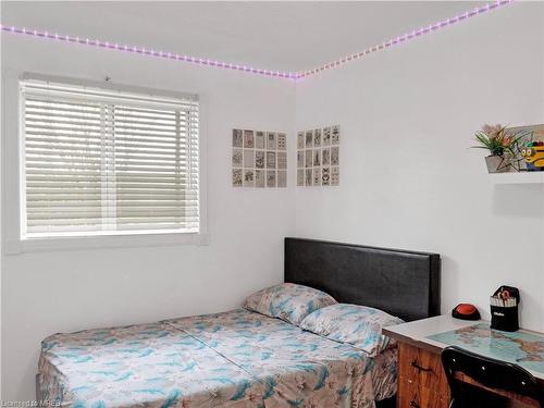 3-360 Cornridge Place, Waterloo, ON - Indoor Photo Showing Bedroom