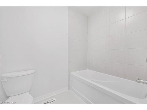 Upper-115 Hillcrest Road, Port Colborne, ON - Indoor Photo Showing Bathroom