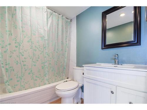 2303-150 Charlton Avenue E, Hamilton, ON - Indoor Photo Showing Bathroom