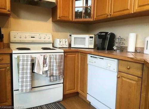 204 Jennison Road, Gilmour, ON - Indoor Photo Showing Kitchen