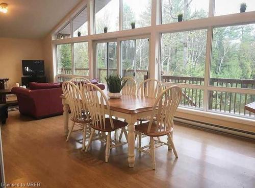 204 Jennison Road, Gilmour, ON - Indoor Photo Showing Dining Room