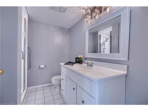 1206-20 Mcfarlane Drive, Georgetown, ON - Indoor Photo Showing Bathroom