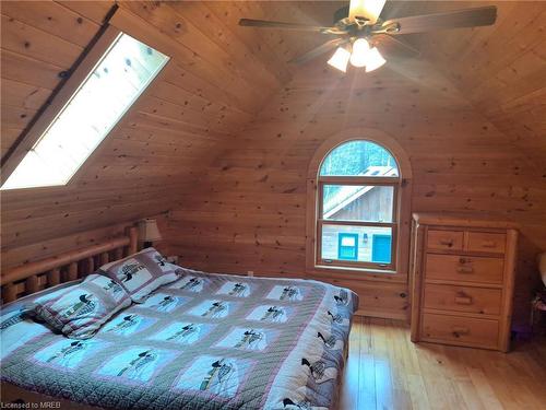 1450 Bob Lake Road, Minden Hills, ON - Indoor Photo Showing Bedroom