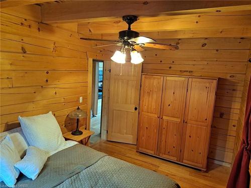 1450 Bob Lake Road, Minden Hills, ON - Indoor Photo Showing Bedroom