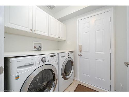 67 Ganton Heights, Brampton, ON - Indoor Photo Showing Laundry Room