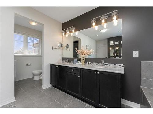 20 Henwood Drive, Cambridge, ON - Indoor Photo Showing Bathroom