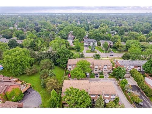 4-90 Sarah Lane, Oakville, ON - Outdoor With View