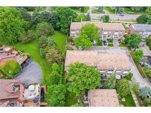 4-90 Sarah Lane, Oakville, ON - Outdoor With View