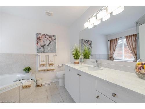 1051 Ferguson Drive, Milton, ON - Indoor Photo Showing Bathroom